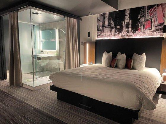 Grand Times Hotel Laval - Centropolis Rum bild